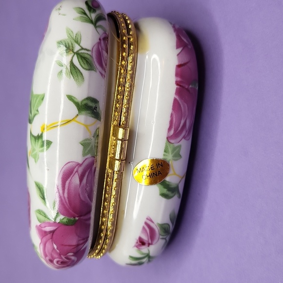 Porcelain Purse - Picture 6 of 6